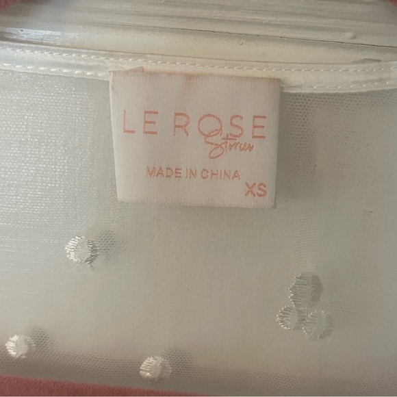 LE ROSE The CAMILE Spot Lace Robe - Picture 4 of 8